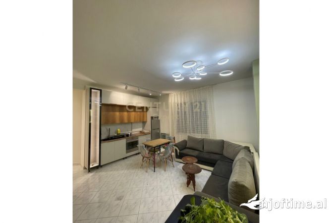 Shtepi me qera 1+1 ne Tirane - 550 Euro