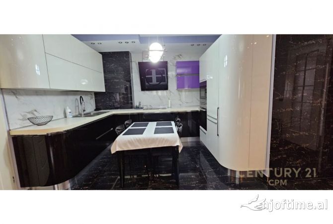 Shtepi me qera 2+1 ne Tirane - 1,500 Euro