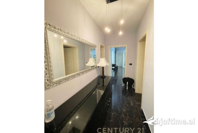 Shtepi me qera Apartament ne Tirane, 2+1, Mobilimi E mobiluar, Pagesa 1,500  Euro.