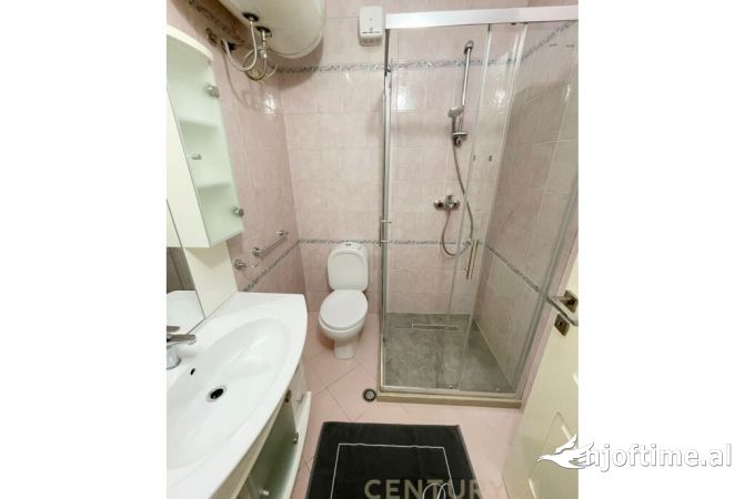 Shtepi me qera Apartament ne Tirane, 2+1, Mobilimi E mobiluar, Pagesa 1,500  Euro.