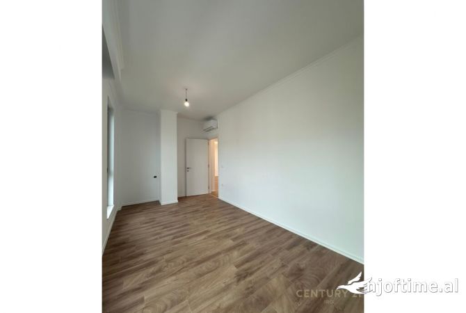 Shtepi me qera Apartament ne Tirane, 2+1, Mobilimi Bosh, pa mobiluar, Pagesa 1,200  Euro.