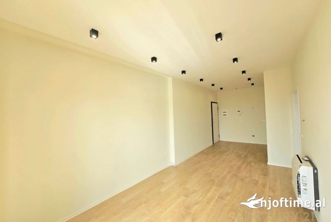 ZYRE PER QIRA NE TIRANA GARDEN BUILDING