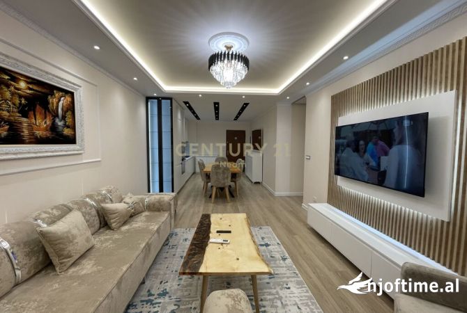 Shtepi me qera 2+1 ne Tirane - 1,200 Euro