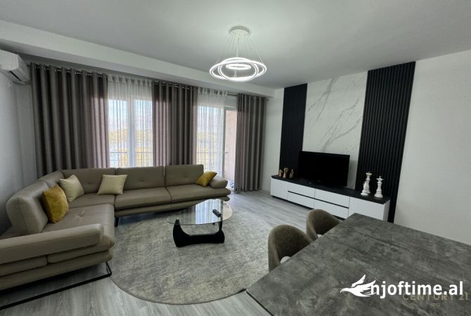 Shtepi me qera 3+1 ne Tirane - 1,200 Euro