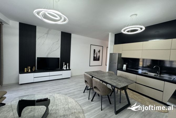 Shtepi me qera Apartament ne Tirane, 3+1, Mobilimi E mobiluar, Pagesa 1,200  Euro.