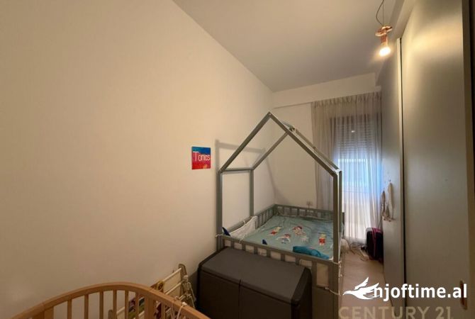 Shtepi me qera Apartament ne Tirane, 2+1, Mobilimi E mobiluar, Pagesa 2,000  Euro.