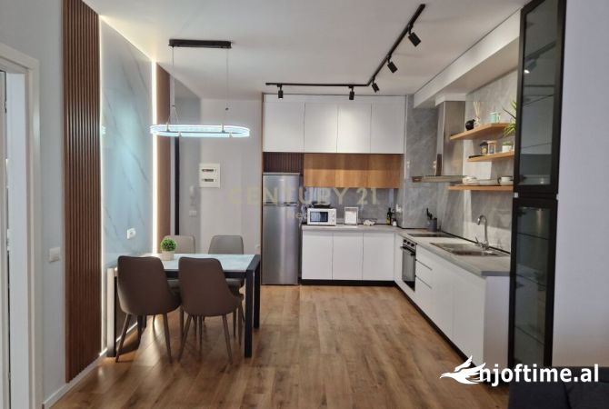 Shtepi ne shitje Apartament ne Tirane, 1+1, Mobilimi E mobiluar, Pagesa 177,500  Euro.
