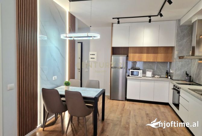 Shtepi ne shitje Apartament ne Tirane, 1+1, Mobilimi E mobiluar, Pagesa 177,500  Euro.