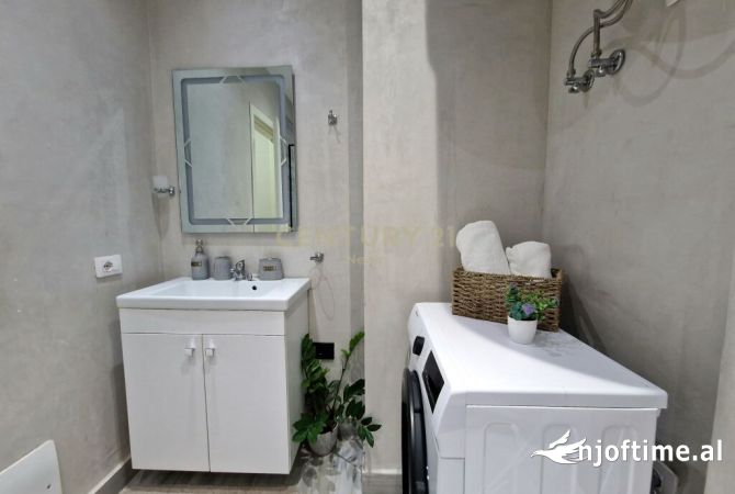 Shtepi ne shitje Apartament ne Tirane, 1+1, Mobilimi E mobiluar, Pagesa 177,500  Euro.
