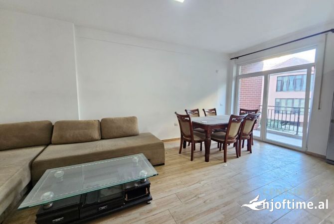 Shtepi ne shitje Apartament ne Tirane, 1+1, Mobilimi E mobiluar, Pagesa 134,000  Euro.