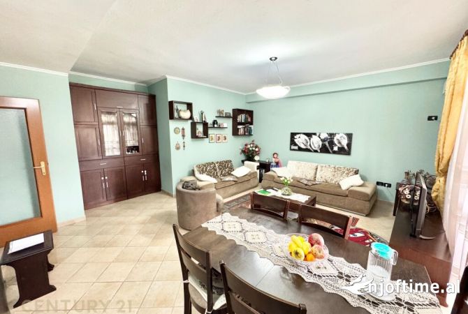 Shtepi ne shitje 2+1 ne Tirane - 260,000 Euro