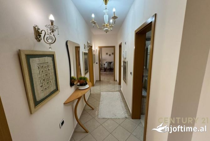 Shtepi me qera Apartament ne Tirane, 2+1, Mobilimi E mobiluar, Pagesa 1,500  Euro.