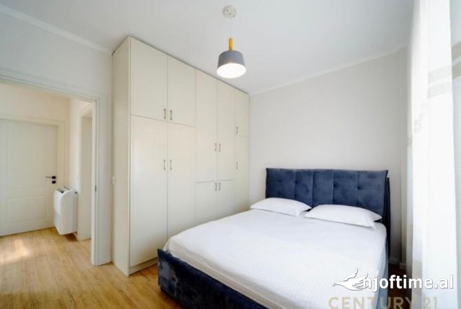 Shtepi me qera Apartament ne Tirane, 2+1, Mobilimi E mobiluar, Pagesa 1,000  Euro.