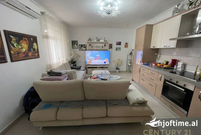 Shtepi ne shitje 1+1 ne Tirane - 100,000 Euro