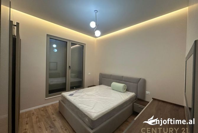 Shtepi me qera Apartament ne Tirane, 1+1, Mobilimi E mobiluar, Pagesa 1,000  Euro.