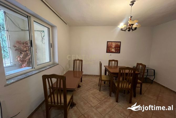 Shtepi ne shitje 2+1 ne Tirane - 85,000 Euro