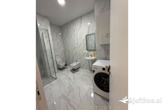 Shtepi me qera Apartament ne Tirane, 2+1, Mobilimi E mobiluar, Pagesa 1,000  Euro.