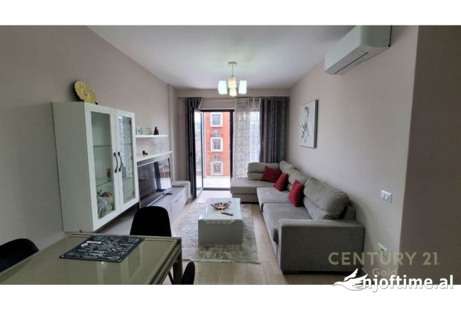 Shtepi me qera Apartament ne Tirane, 2+1, Mobilimi E mobiluar, Pagesa 650  Euro.