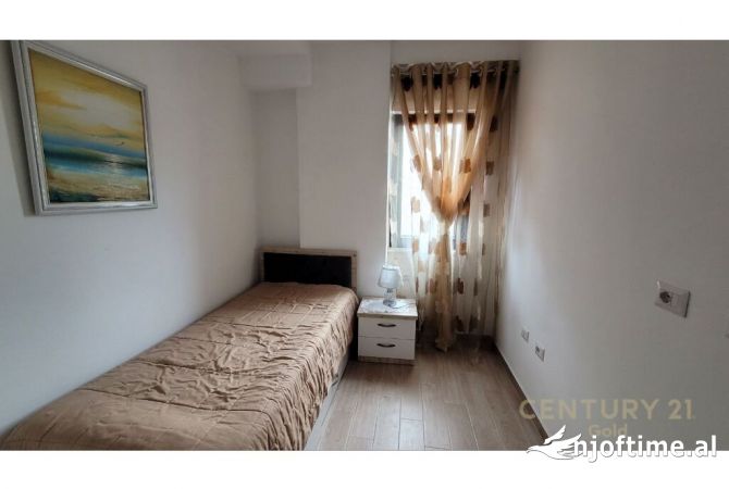 Shtepi me qera Apartament ne Tirane, 2+1, Mobilimi E mobiluar, Pagesa 650  Euro.