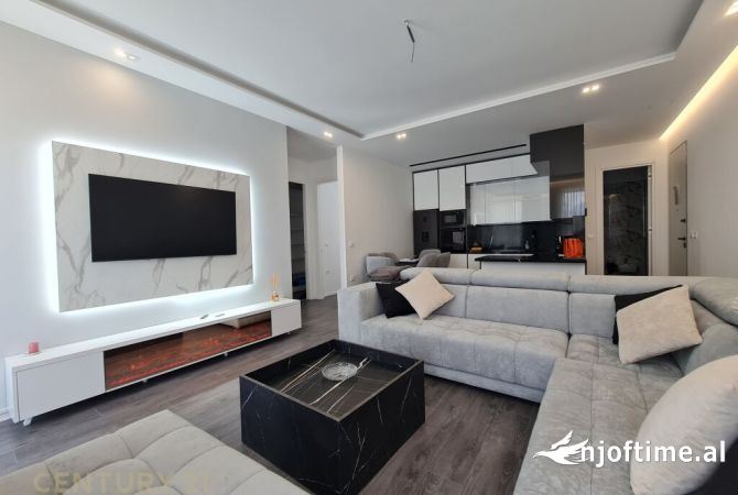 Shtepi me qera 2+1 ne Tirane - 1,700 Euro