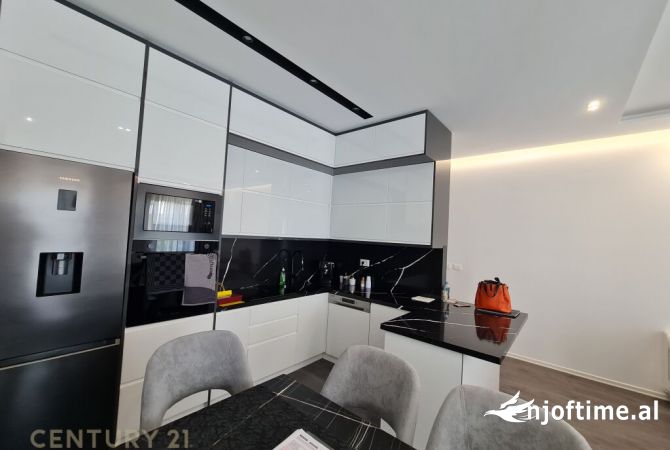Shtepi me qera Apartament ne Tirane, 2+1, Mobilimi E mobiluar, Pagesa 1,700  Euro.