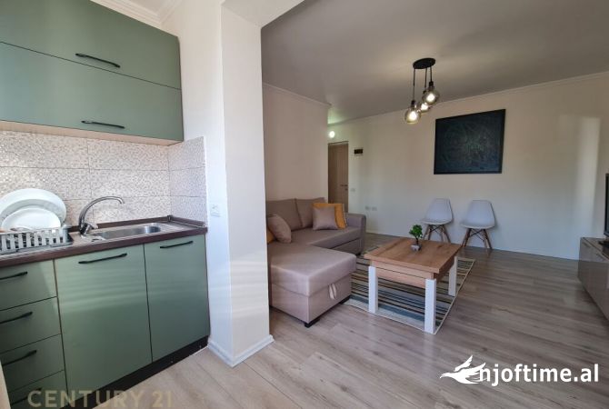 Shtepi me qera Apartament ne Tirane, 1+1, Mobilimi E mobiluar, Pagesa 400  Euro.