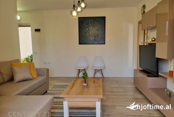 Shtepi me qera Apartament ne Tirane, 1+1, Mobilimi E mobiluar, Pagesa 400  Euro.