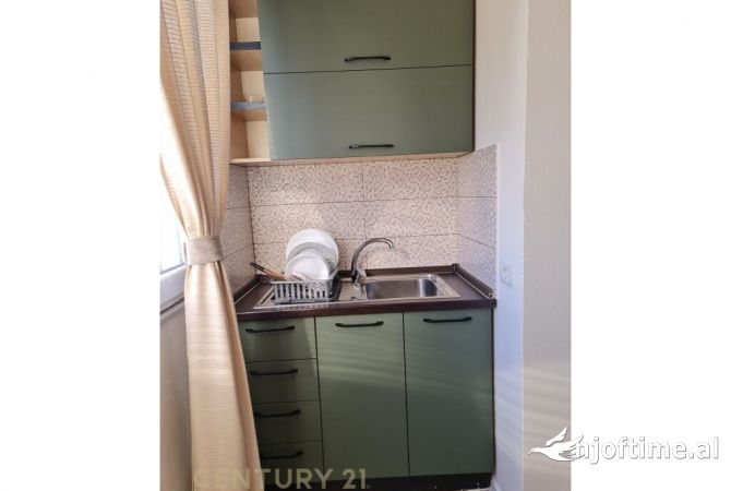 Shtepi me qera Apartament ne Tirane, 1+1, Mobilimi E mobiluar, Pagesa 400  Euro.