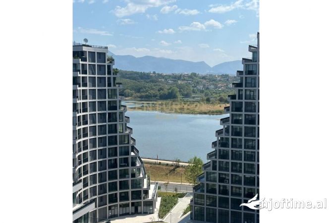 Shtepi me qera 2+1 ne Tirane - 2,000 Euro