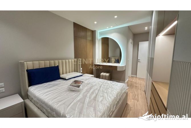 Shtepi me qera Apartament ne Tirane, 2+1, Mobilimi E mobiluar, Pagesa 2,000  Euro.