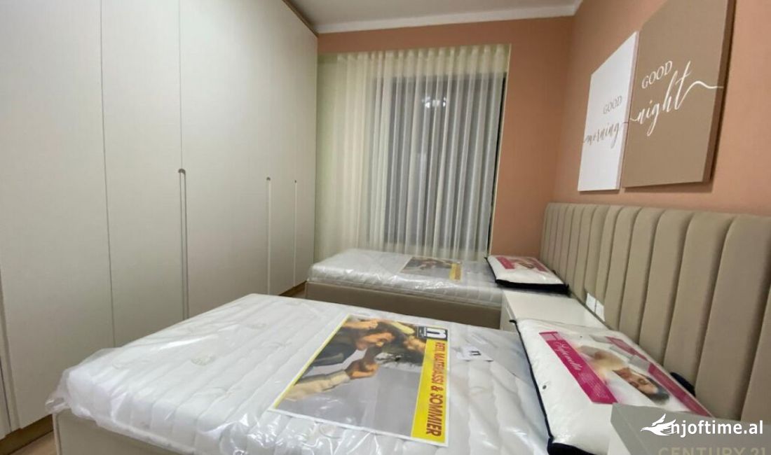 Shtepi me qera Apartament ne Tirane, 2+1, Mobilimi E mobiluar, Pagesa 720  Euro.