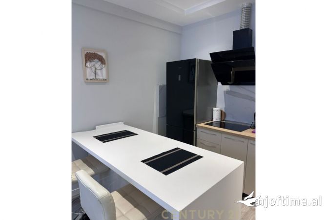 Shtepi me qera Garsoniere ne Tirane - 530 Euro
