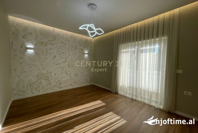 Shtepi ne shitje 1+1 ne Tirane - 130,000 Euro