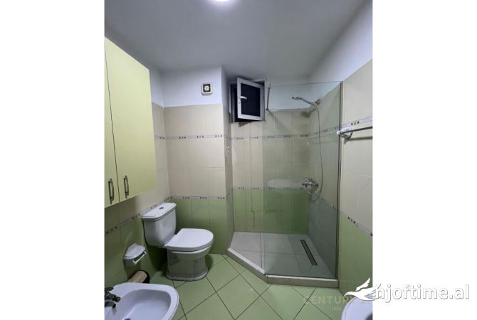 Shtepi me qera Apartament ne Tirane, 2+1, Mobilimi E mobiluar, Pagesa 750  Euro.