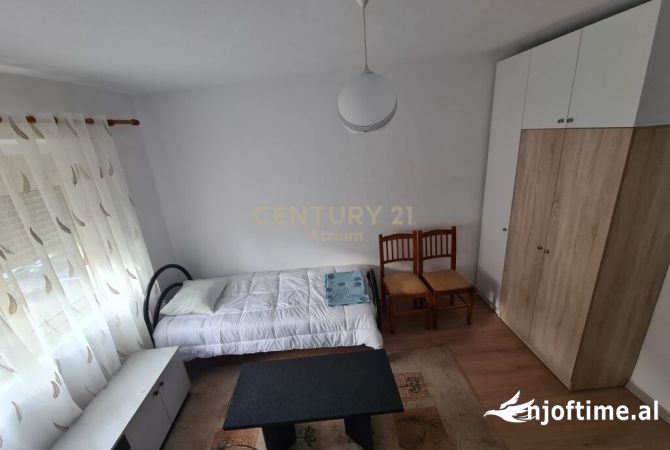 Shtepi me qera Apartament ne Tirane, 2+1, Mobilimi E mobiluar, Pagesa 500  Euro.