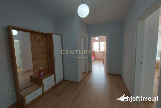 Shtepi me qera Apartament ne Tirane, 2+1, Mobilimi E mobiluar, Pagesa 550  Euro.