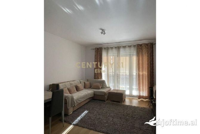 Shtepi me qera Apartament ne Tirane, 1+1, Mobilimi E mobiluar, Pagesa 800  Euro.