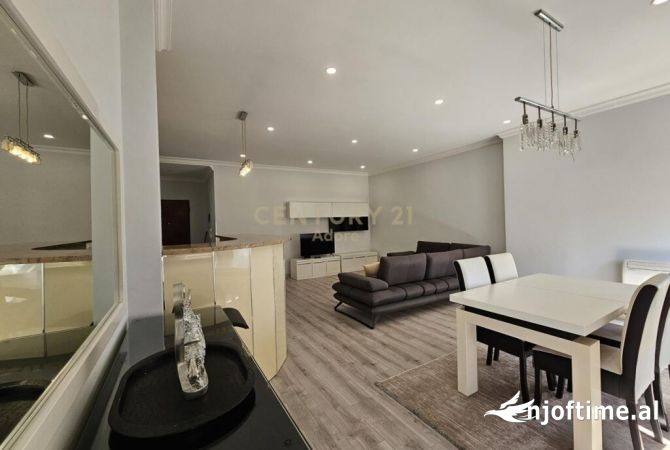 Shtepi me qera Apartament ne Tirane, 2+1, Mobilimi E mobiluar, Pagesa 900  Euro.