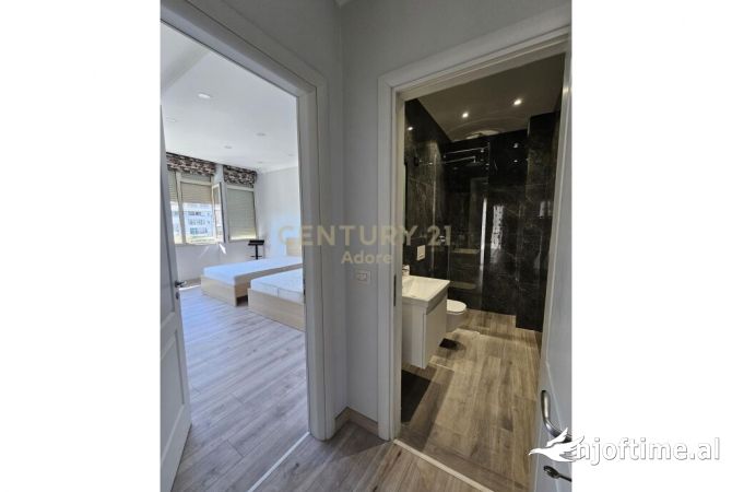 Shtepi me qera Apartament ne Tirane, 2+1, Mobilimi E mobiluar, Pagesa 900  Euro.