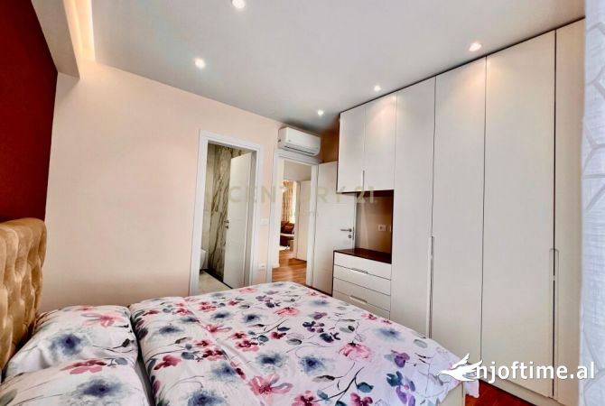 Shtepi me qera Apartament ne Tirane, 2+1, Mobilimi E mobiluar, Pagesa 850  Euro.