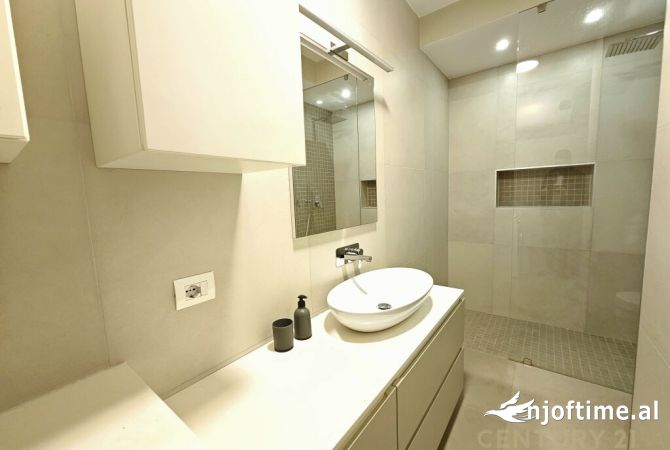 Shtepi me qera Apartament ne Tirane, 1+1, Mobilimi E mobiluar, Pagesa 600  Euro.