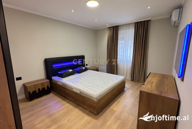 Shtepi me qera Apartament ne Tirane, 2+1, Mobilimi E mobiluar, Pagesa 600  Euro.