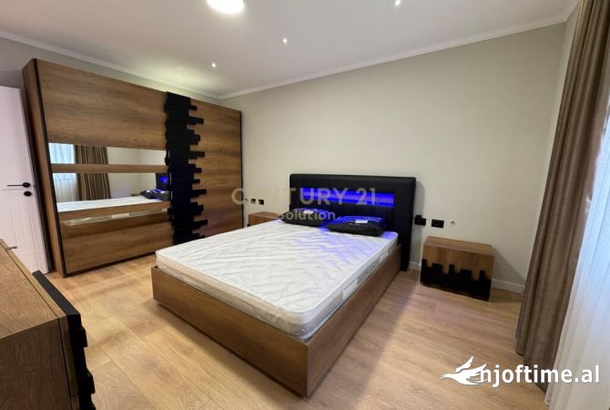 Shtepi me qera Apartament ne Tirane, 2+1, Mobilimi E mobiluar, Pagesa 600  Euro.