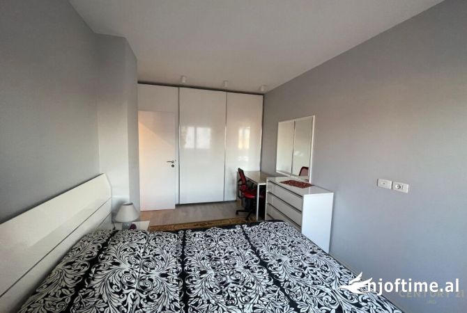 Shtepi me qera Apartament ne Tirane, 2+1, Mobilimi E mobiluar, Pagesa 650  Euro.