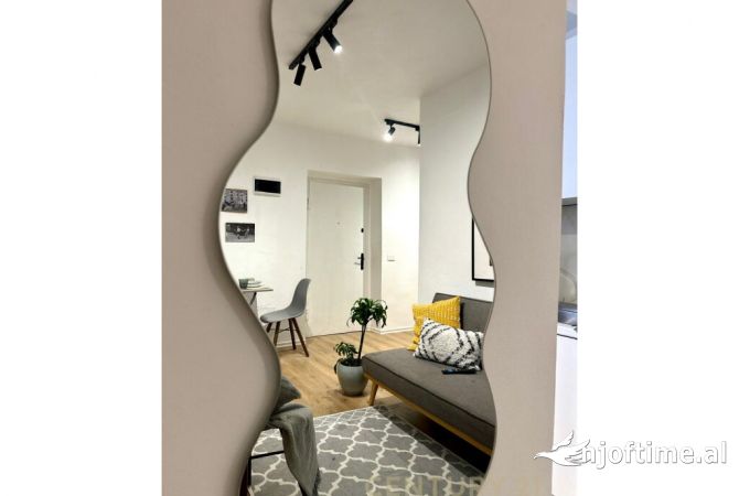 Shtepi me qera Apartament ne Tirane, 1+1, Mobilimi E mobiluar, Pagesa 660  Euro.