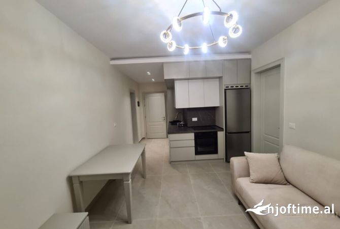Shtepi me qera 1+1 ne Tirane - 800 Euro