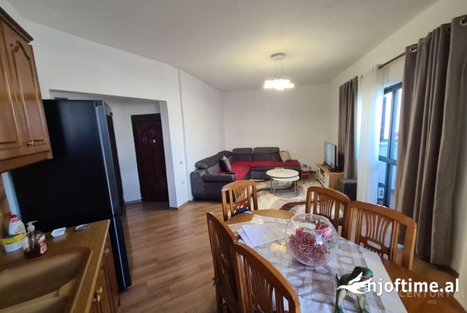 Shtepi me qera 2+1 ne Tirane - 600 Euro