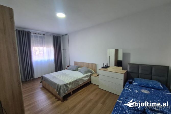 Shtepi me qera Apartament ne Tirane, 2+1, Mobilimi E mobiluar, Pagesa 600  Euro.