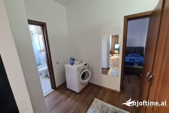 Shtepi me qera Apartament ne Tirane, 2+1, Mobilimi E mobiluar, Pagesa 600  Euro.