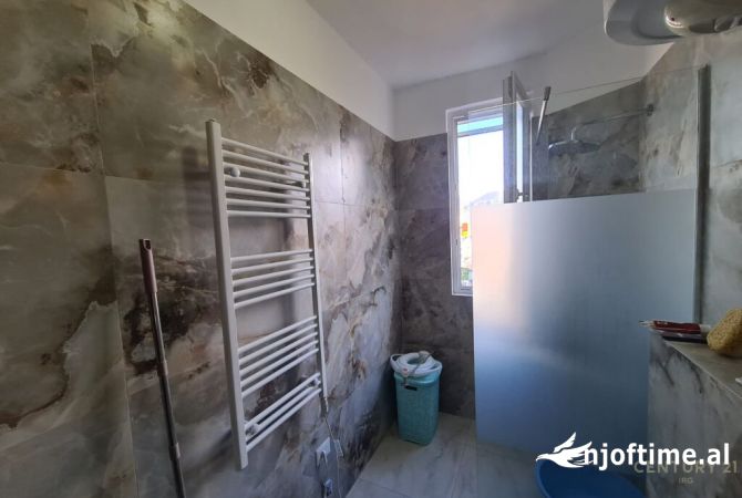 Shtepi me qera Apartament ne Tirane, 2+1, Mobilimi E mobiluar, Pagesa 600  Euro.